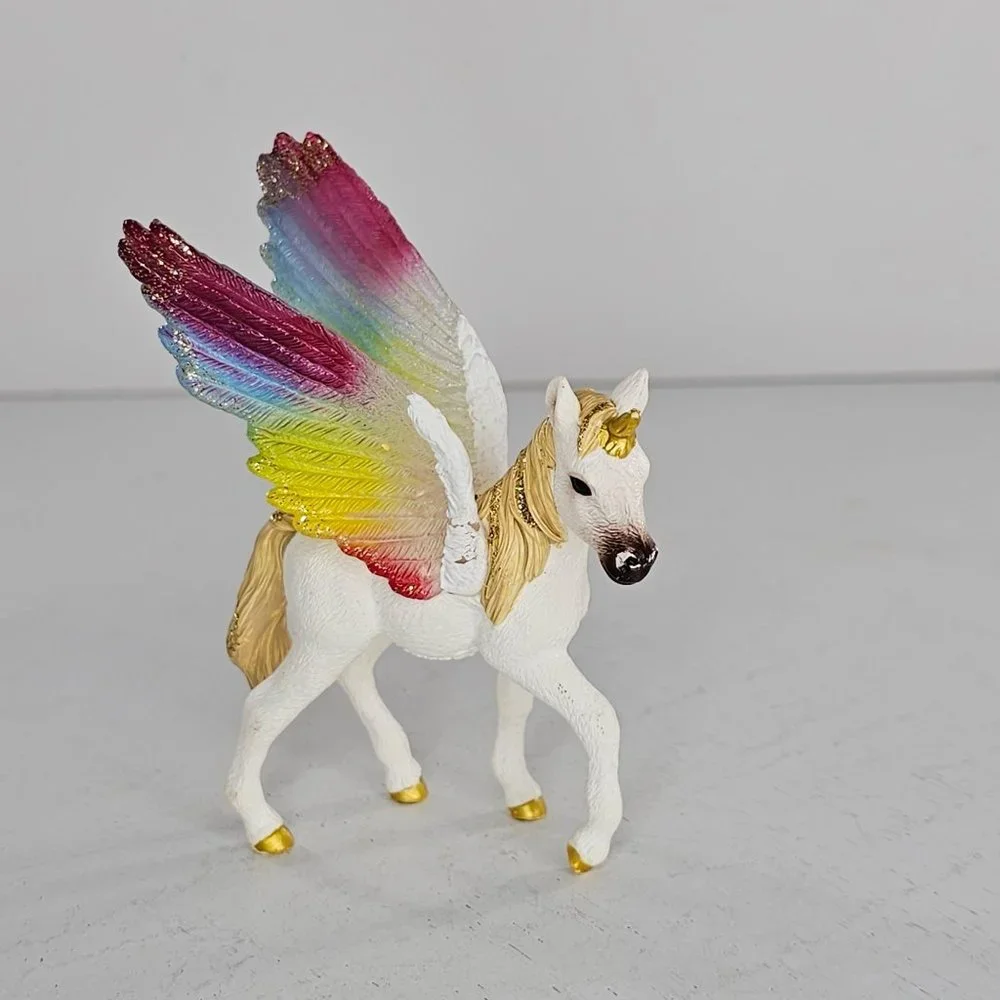 Schleich Bayala Winged Rainbow Unicorn Foal Pegasus Figure #70577